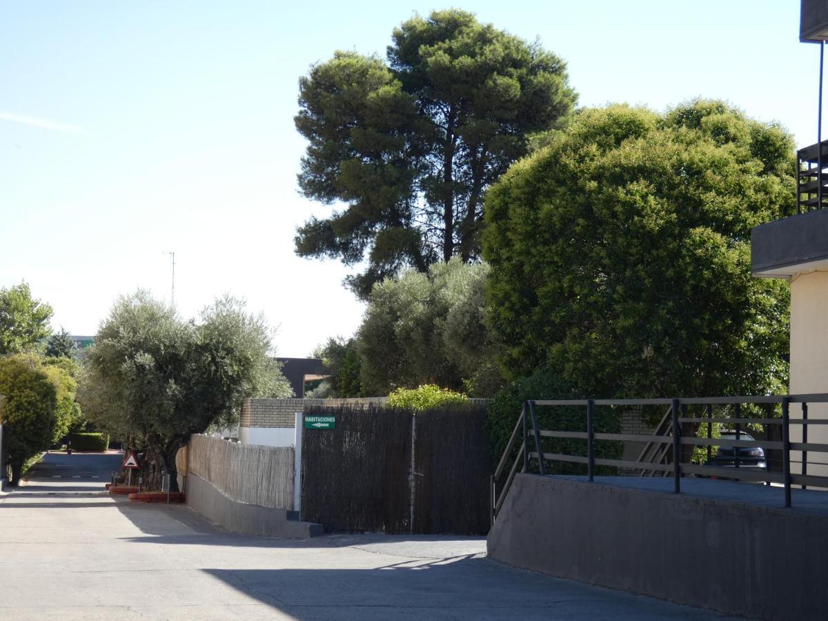 Hotel Los Olivos Getafe Exterior photo